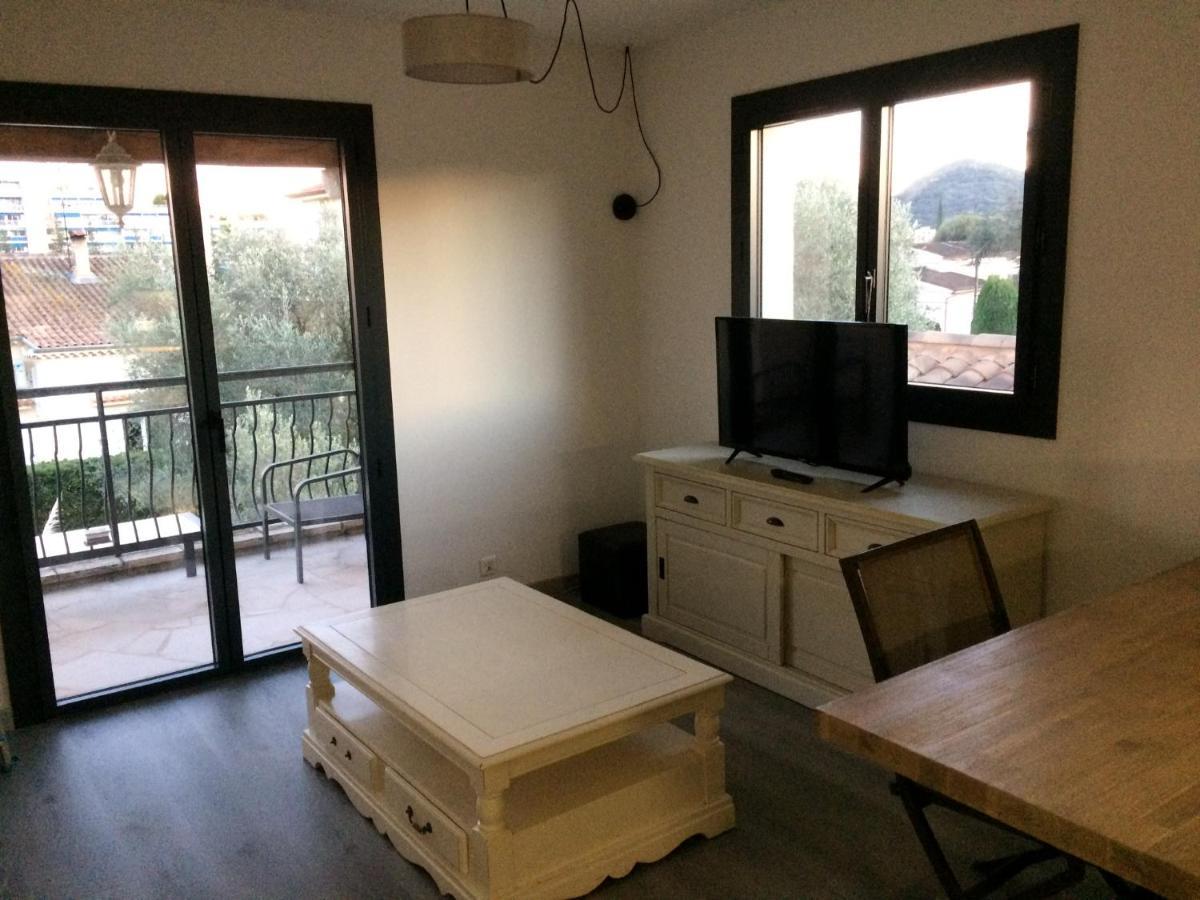 Appart 2 Pieces Independant Dans Villa Proche Centre Ville Au Calme Mandelieu Exterior foto